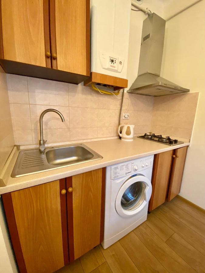 Yaroslav Osmomysl Square Apartments Lviv Extérieur photo